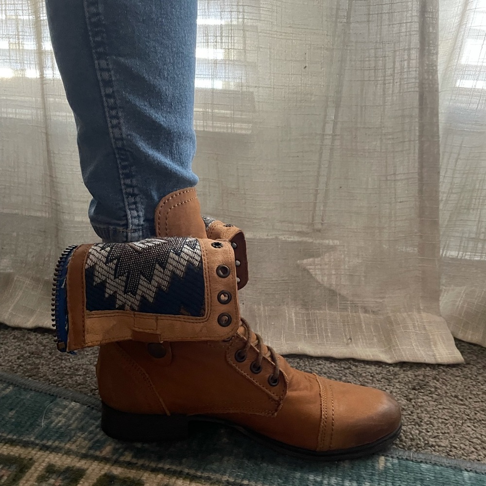 Steve Madden rustic light brown boots